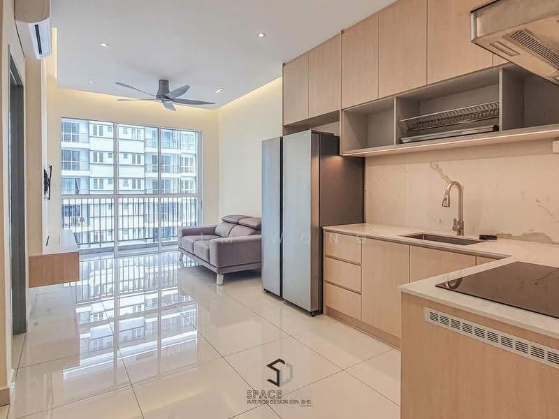 Kediaman Servis untuk Dijual di Pinnacle Sri Petaling - Kim Wong - Living Room - PropertyGuru.com.my