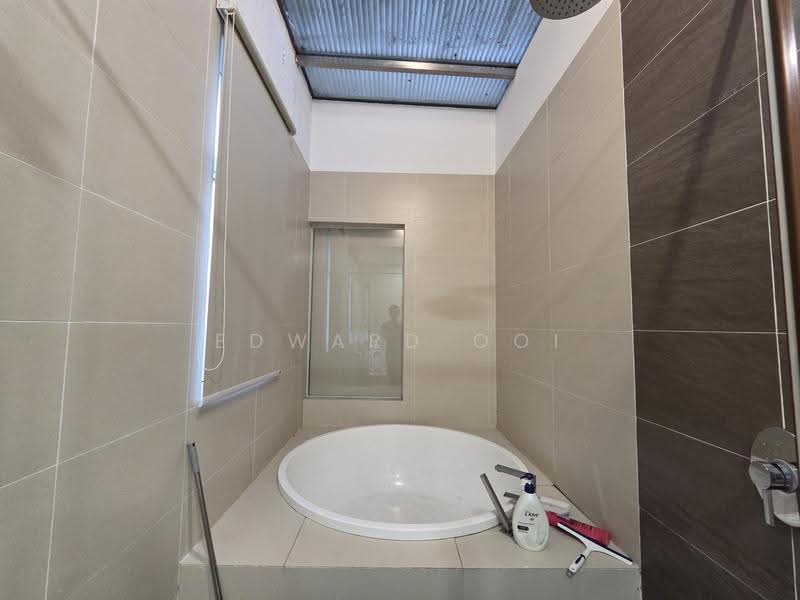 Semi-Detached House for Sale in Tropicana Cheras (Cheras) - Edward Ooi - Bathroom - PropertyGuru.com.my