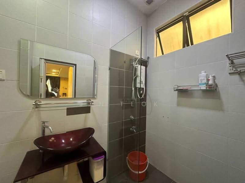Rumah Kluster untuk Dijual di Taman Mutiara Rini (Skudai) - Jin Teok - Bathroom - PropertyGuru.com.my