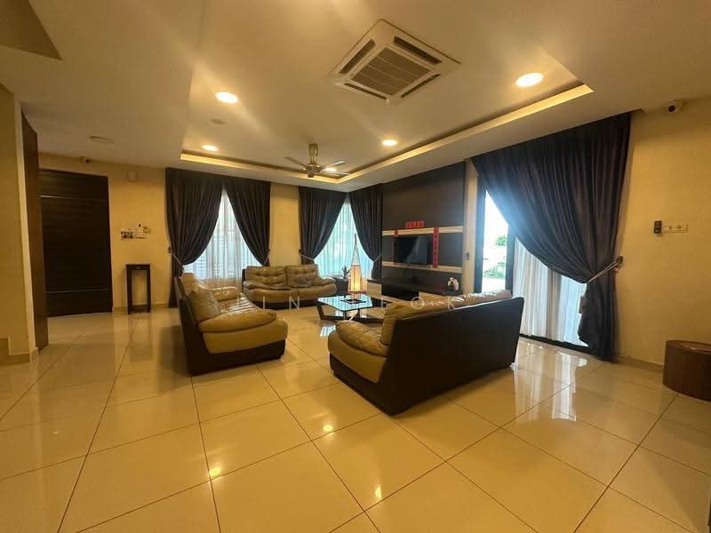 Rumah Kluster untuk Dijual di Taman Mutiara Rini (Skudai) - Jin Teok - Living Room - PropertyGuru.com.my