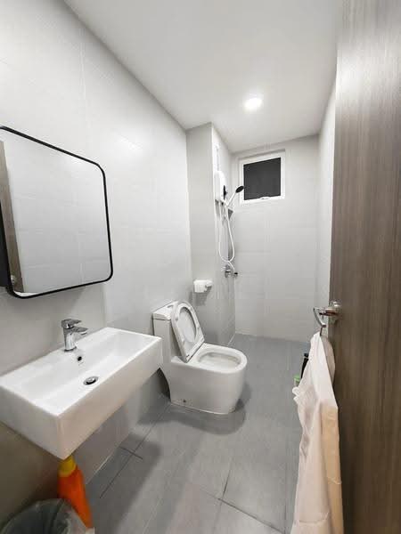 Kediaman Servis untuk Disewa di TRELLIS RESIDENCES - Mr Lu - Bathroom - PropertyGuru.com.my