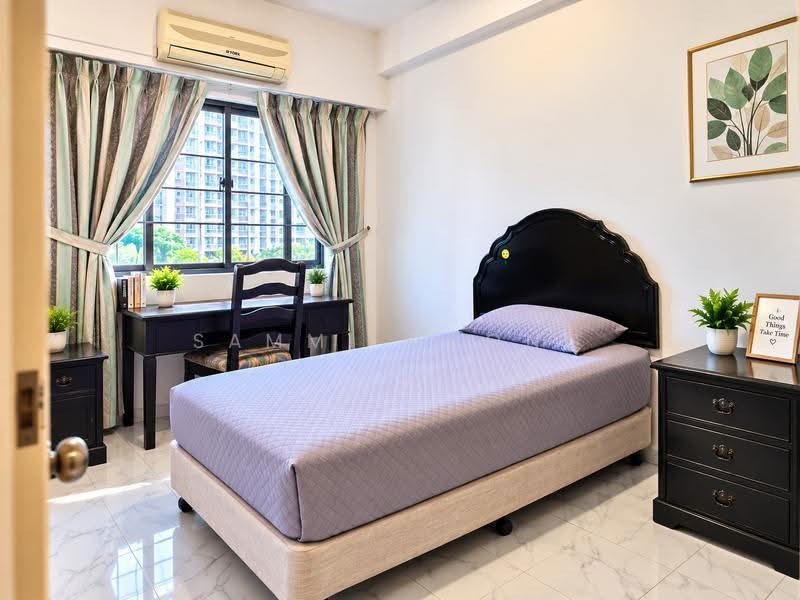 Kondominium untuk Dijual di The Vistana - Sammi Chong - Bedroom - PropertyGuru.com.my