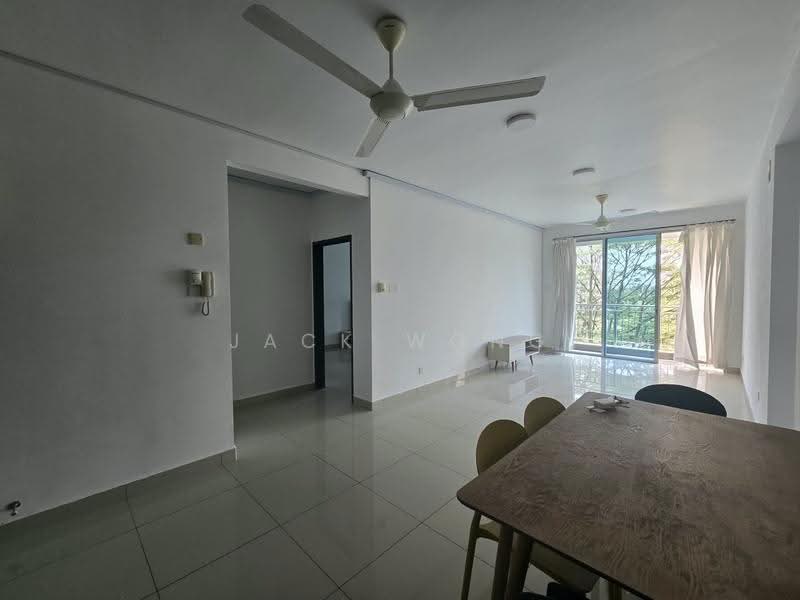 Kediaman Servis untuk Dijual di D'Ambience Residences (Pangsapuri Ikatan Flora) - Jack Wong - Living Room - PropertyGuru.com.my
