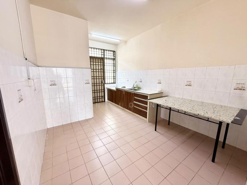 2-storey Terraced House for Sale in Sungai Ara (Penang) - Ronald Ng - Kitchen - PropertyGuru.com.my