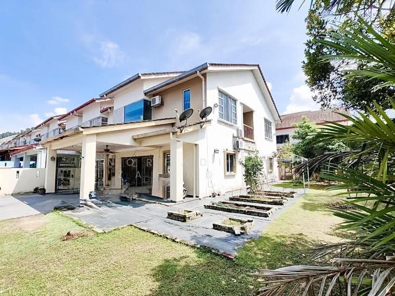 2-storey Terraced House for Sale in Seksyen U10 (Shah Alam) - NORFADILAH ZAINUDDIN - Exterior - PropertyGuru.com.my