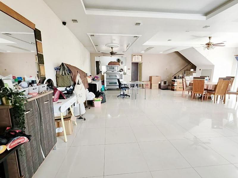 2-storey Terraced House for Sale in Seksyen U10 (Shah Alam) - NORFADILAH ZAINUDDIN - Living Room - PropertyGuru.com.my