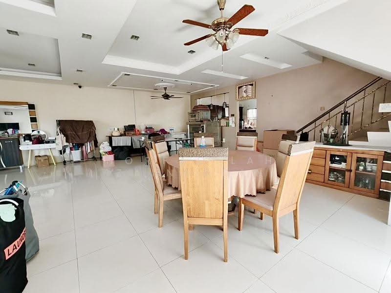 2-storey Terraced House for Sale in Seksyen U10 (Shah Alam) - NORFADILAH ZAINUDDIN - Dining Room - PropertyGuru.com.my