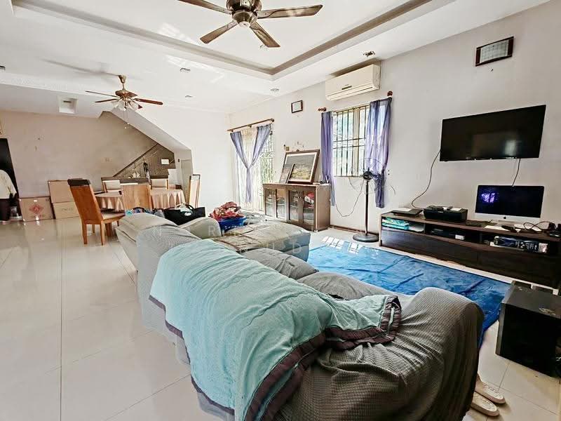2-storey Terraced House for Sale in Seksyen U10 (Shah Alam) - NORFADILAH ZAINUDDIN - Living Room - PropertyGuru.com.my