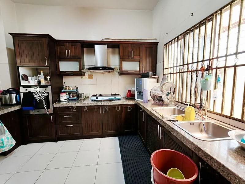 2-storey Terraced House for Sale in Seksyen U10 (Shah Alam) - NORFADILAH ZAINUDDIN - Kitchen - PropertyGuru.com.my
