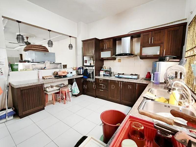 2-storey Terraced House for Sale in Seksyen U10 (Shah Alam) - NORFADILAH ZAINUDDIN - Kitchen - PropertyGuru.com.my