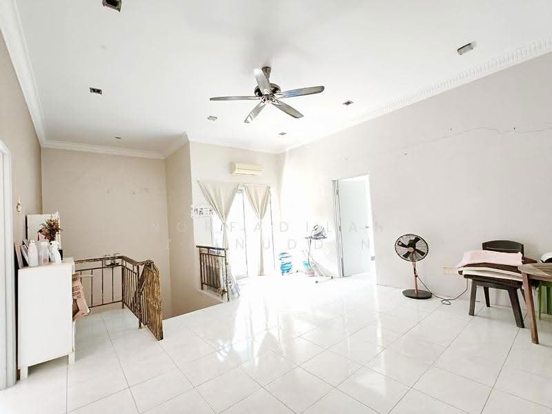 2-storey Terraced House for Sale in Seksyen U10 (Shah Alam) - NORFADILAH ZAINUDDIN - Living Room - PropertyGuru.com.my