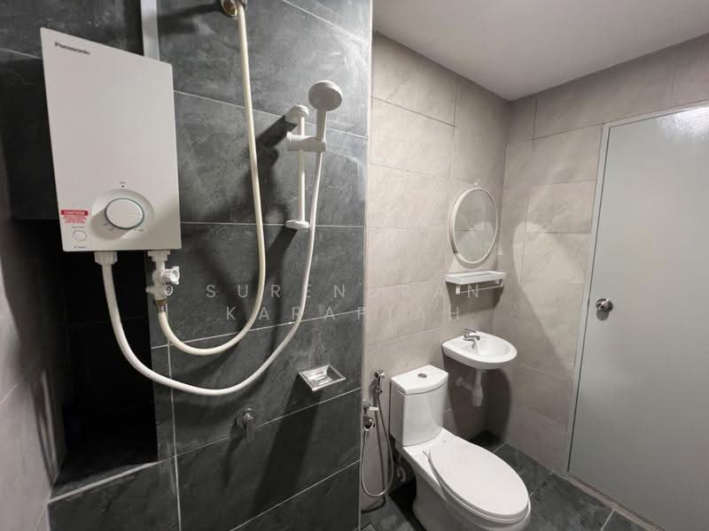 Condominium for Sale at Residensi Bintang - Surendran Karapiah - Bathroom - PropertyGuru.com.my