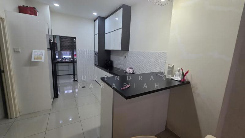 3-storey Terraced House for Sale in Setia Utama (Setia Alam) - Surendran Karapiah - Kitchen - PropertyGuru.com.my