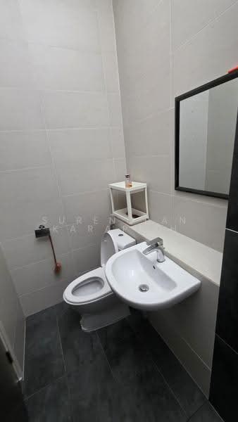 3-storey Terraced House for Sale in Setia Utama (Setia Alam) - Surendran Karapiah - Bathroom - PropertyGuru.com.my