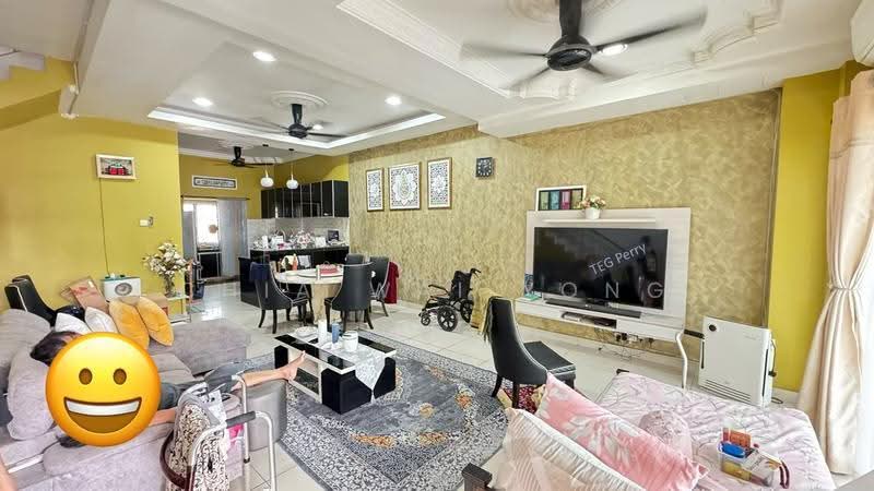 Rumah Teres untuk Dijual di Bandar Puteri Klang (Klang) - Chia Wai Yong - Living Room - PropertyGuru.com.my