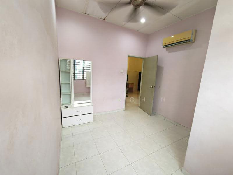 2-storey Terraced House for Rent in Taman Ehsan Jaya (Ulu Tiram) - Cassie Chin - Interior - PropertyGuru.com.my