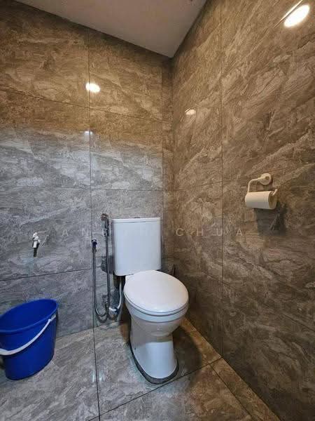 Shop / Office for Rent in Taman Molek (Johor Bahru) - Anson Chua - Bathroom - PropertyGuru.com.my