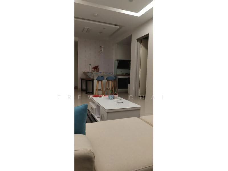 Service Residence for Sale at Symphony Tower (Menara Simfoni) - Trevor Chai - Living Room - PropertyGuru.com.my