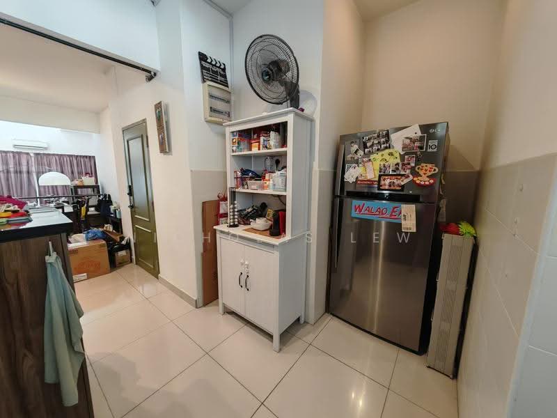 Condominium for Sale at Bayan Villa, Seri Kembangan - Nicholas Lew - Kitchen - PropertyGuru.com.my