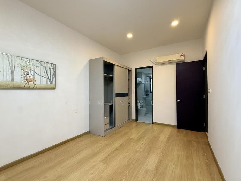 Condominium for Rent at Amberside @ Country Garden Danga Bay - Eldwin Soh - Bedroom - PropertyGuru.com.my
