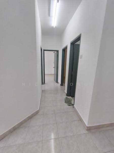Apartment for Sale at Vista Seri Alam - Nico Chong - Corridor - PropertyGuru.com.my