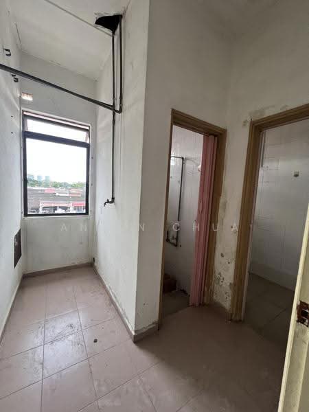 Shop / Office untuk Disewa di Taman Pelangi (Johor Bahru) - Anson Chua - Interior - PropertyGuru.com.my