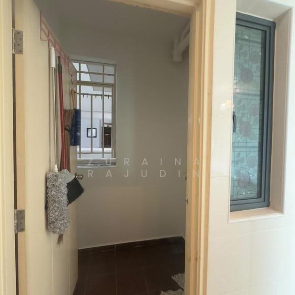 Service Residence for Sale at Vista Alam Serviced Apartment - Zuraina Rajudin - Interior - PropertyGuru.com.my
