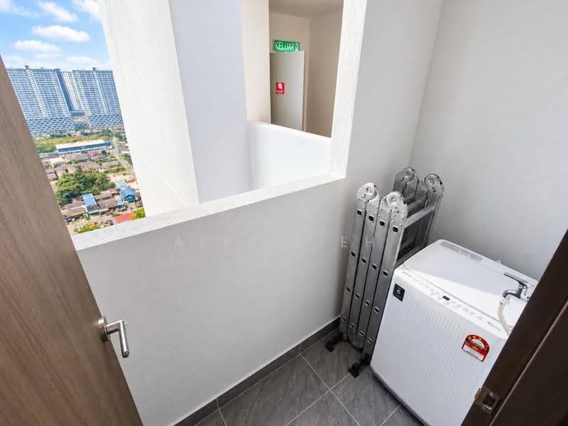 Kediaman Servis untuk Disewa di RESIDENSI PANDAN 3 - Alex Sieh - Balcony - PropertyGuru.com.my