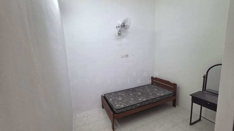 2-storey Terraced House for Rent in Taman Sentosa (Klang) - Surendran Karapiah - Bedroom - PropertyGuru.com.my