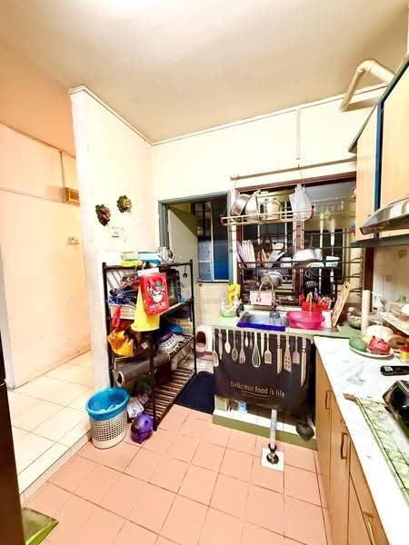 Pangsapuri untuk Dijual di Seraya Apartments - Azli Ibrahim - Kitchen - PropertyGuru.com.my