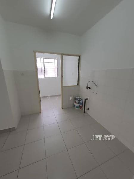 Pangsapuri untuk Dijual di Seri Jati - Ivy Por - Kitchen - PropertyGuru.com.my