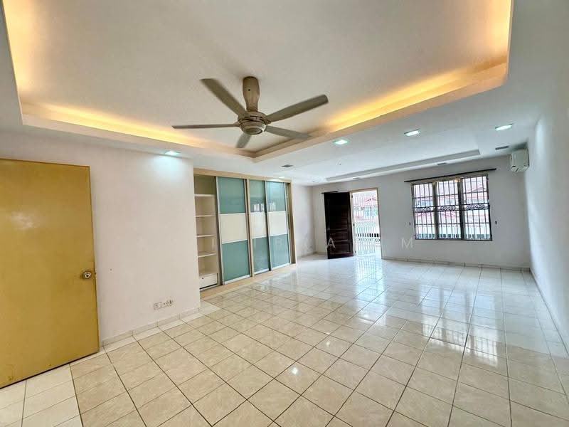 2-storey Terraced House for Sale in Taman Gombak Permai (Batu Caves) - Azli Ibrahim - Interior - PropertyGuru.com.my