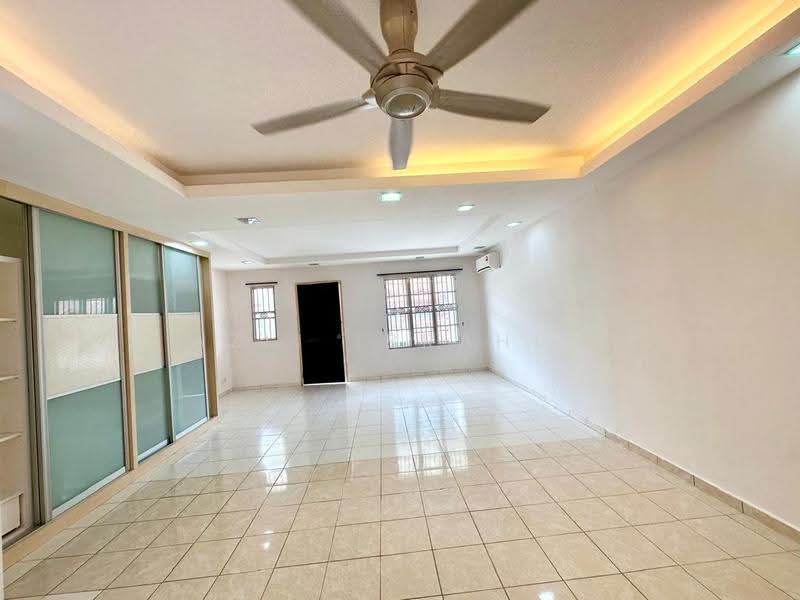 2-storey Terraced House for Sale in Taman Gombak Permai (Batu Caves) - Azli Ibrahim - Living Room - PropertyGuru.com.my