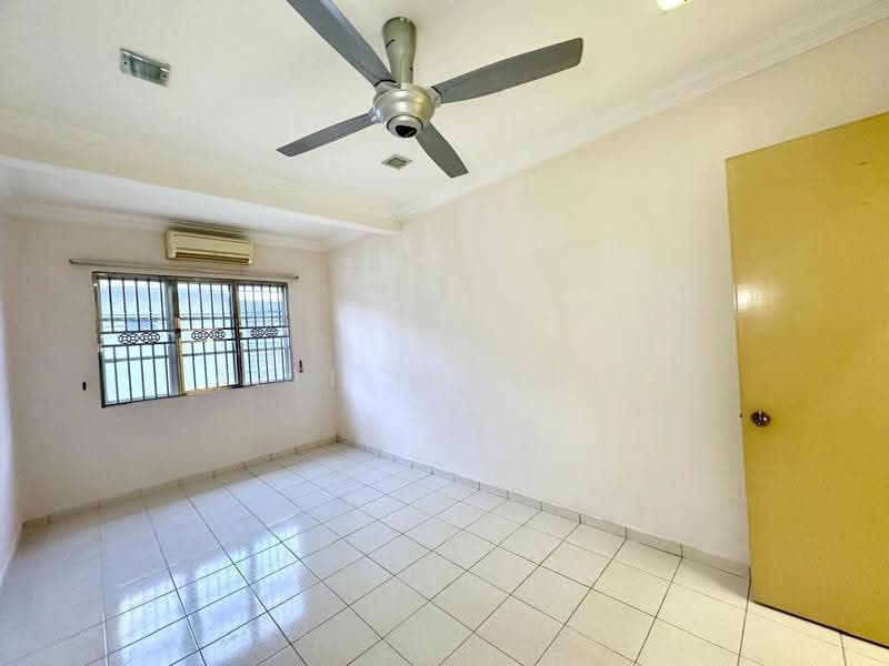 2-storey Terraced House for Sale in Taman Gombak Permai (Batu Caves) - Azli Ibrahim - Interior - PropertyGuru.com.my