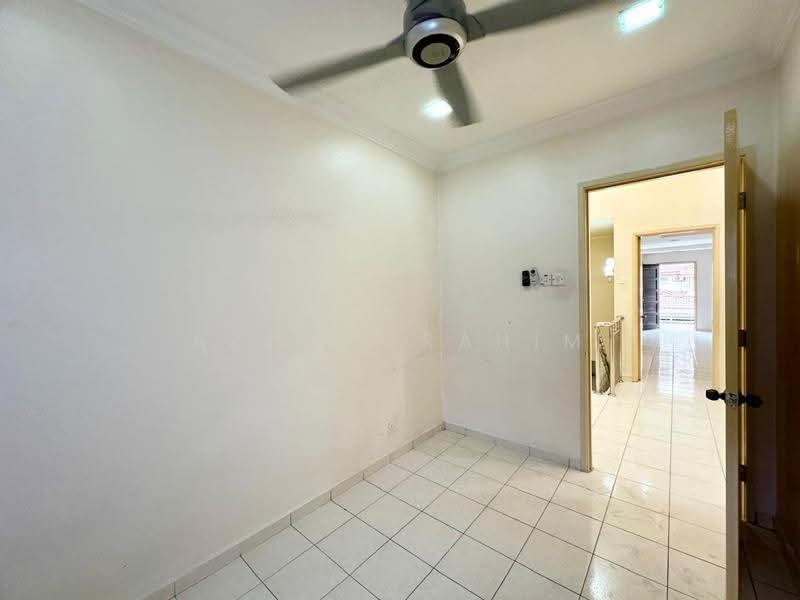 2-storey Terraced House for Sale in Taman Gombak Permai (Batu Caves) - Azli Ibrahim - Interior - PropertyGuru.com.my