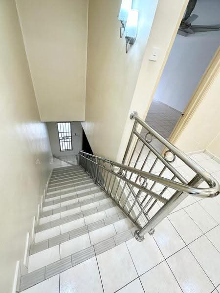 2-storey Terraced House for Sale in Taman Gombak Permai (Batu Caves) - Azli Ibrahim - Corridor - PropertyGuru.com.my