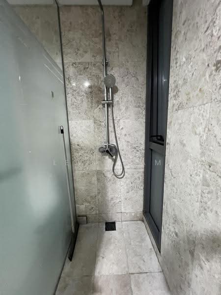 Kondominium untuk Disewa di The Fennel - Lewis Tam - Bathroom - PropertyGuru.com.my