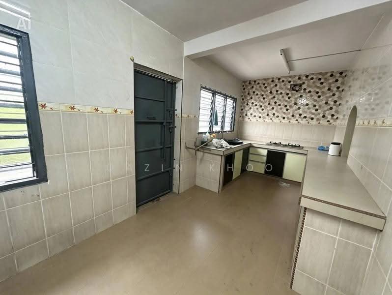 Semi-Detached House for Rent in Taman Lim (Ipoh) - Qazin Khoo - Kitchen - PropertyGuru.com.my