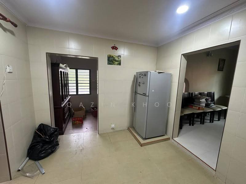 Semi-Detached House for Rent in Taman Lim (Ipoh) - Qazin Khoo - Kitchen - PropertyGuru.com.my