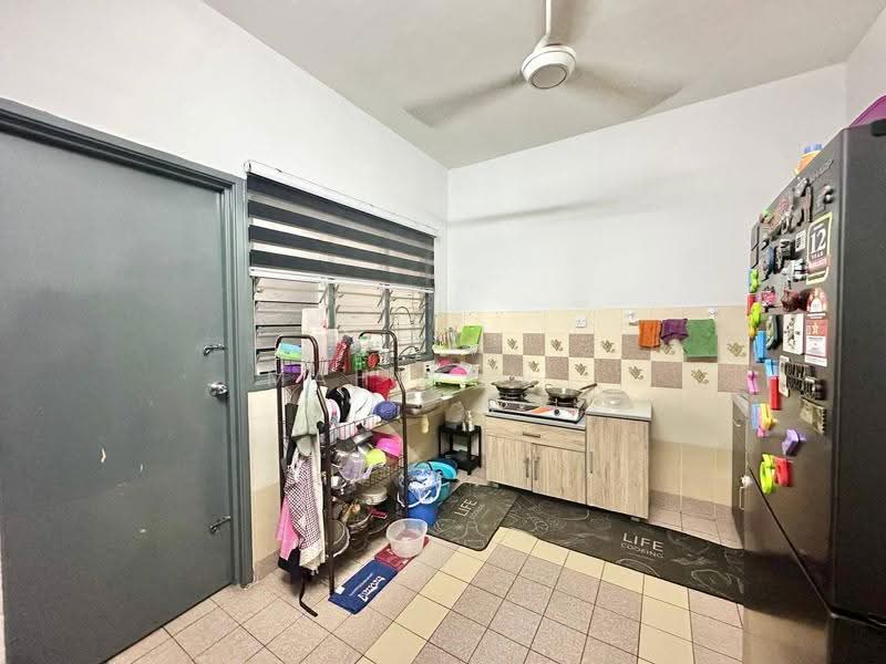 2-storey Terraced House for Sale in Bandar Baru Bangi (Selangor) - Mahirah . - Kitchen - PropertyGuru.com.my