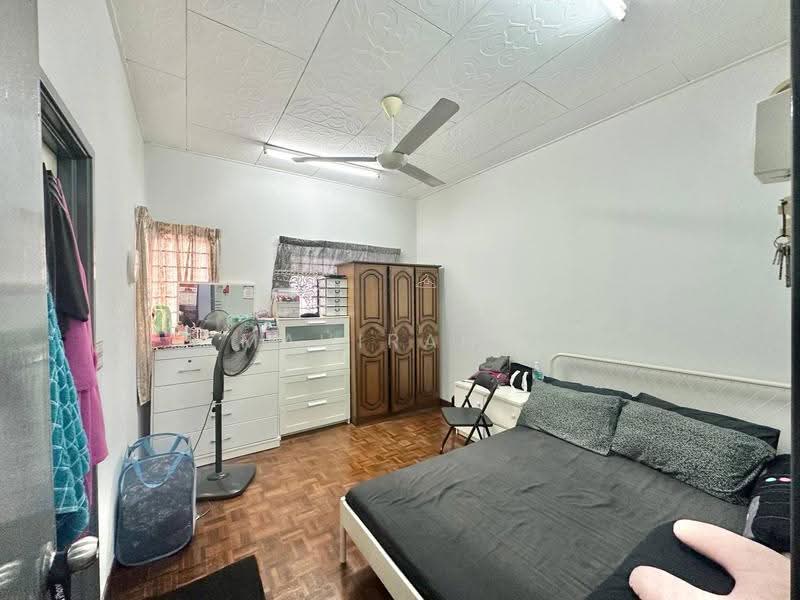 2-storey Terraced House for Sale in Bandar Baru Bangi (Selangor) - Mahirah . - Bedroom - PropertyGuru.com.my