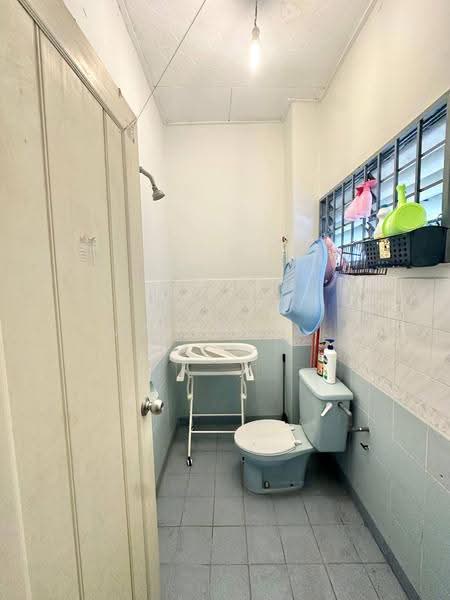 2-storey Terraced House for Sale in Bandar Baru Bangi (Selangor) - Mahirah . - Bathroom - PropertyGuru.com.my