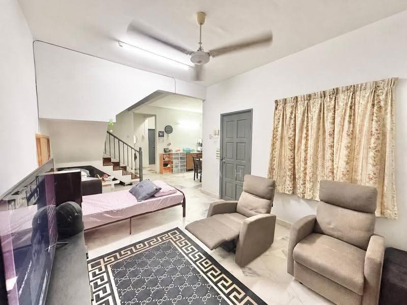 2-storey Terraced House for Sale in Bandar Baru Bangi (Selangor) - Mahirah . - Living Room - PropertyGuru.com.my