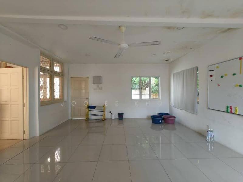 Bungalow House for Sale in Bukit Jambul (Penang) - Joo Ee Khoo - PropertyGuru.com.my