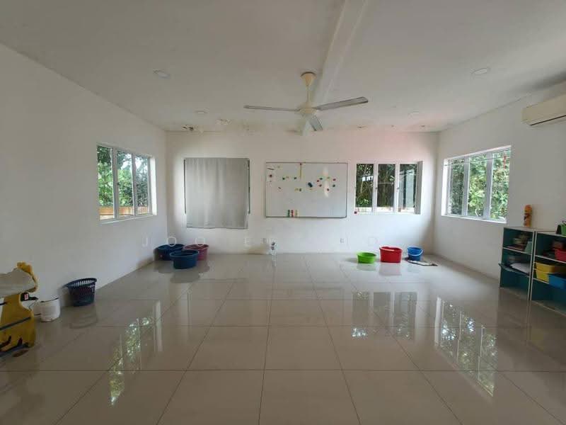 Bungalow House for Sale in Bukit Jambul (Penang) - Joo Ee Khoo - PropertyGuru.com.my