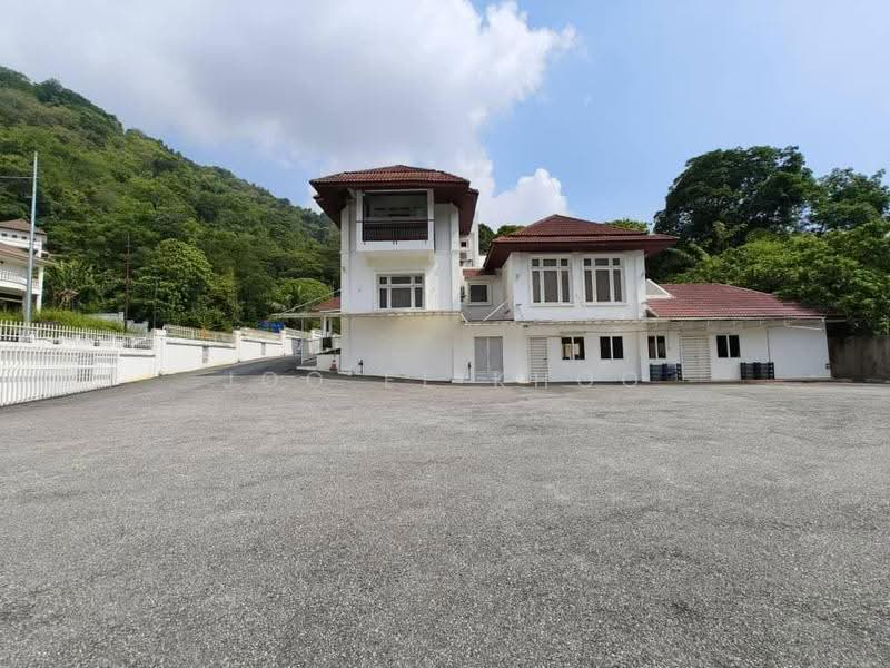 Bungalow House for Sale in Bukit Jambul (Penang) - Joo Ee Khoo - PropertyGuru.com.my