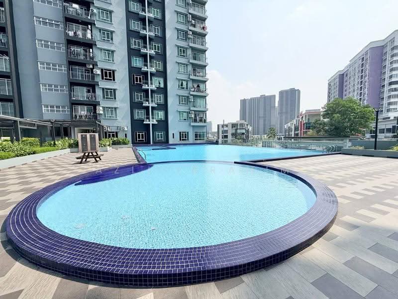 Kondominium untuk Dijual di Springville Residence - Azli Ibrahim - Pool - PropertyGuru.com.my