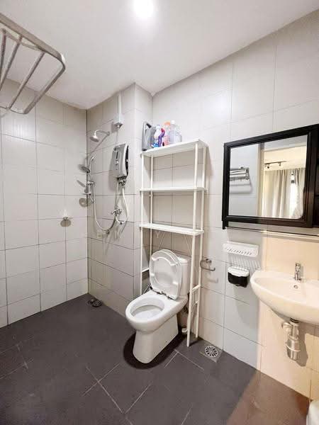 Service Residence for Rent at Ramada Meridin - Jenny Tee - Bathroom - PropertyGuru.com.my