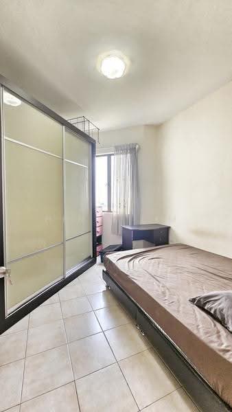 Kondominium untuk Disewa di Casa Tropicana - Henry Lim - Bedroom - PropertyGuru.com.my