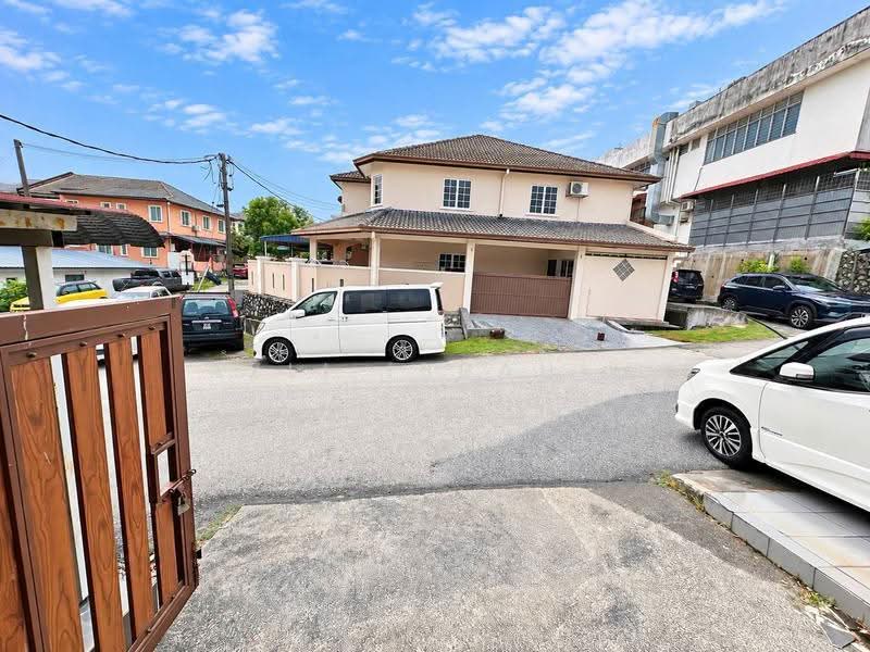 Rumah Teres 2-Tingkat untuk Dijual di Taman Sri Gombak (Gombak) - Azli Ibrahim - Exterior - PropertyGuru.com.my